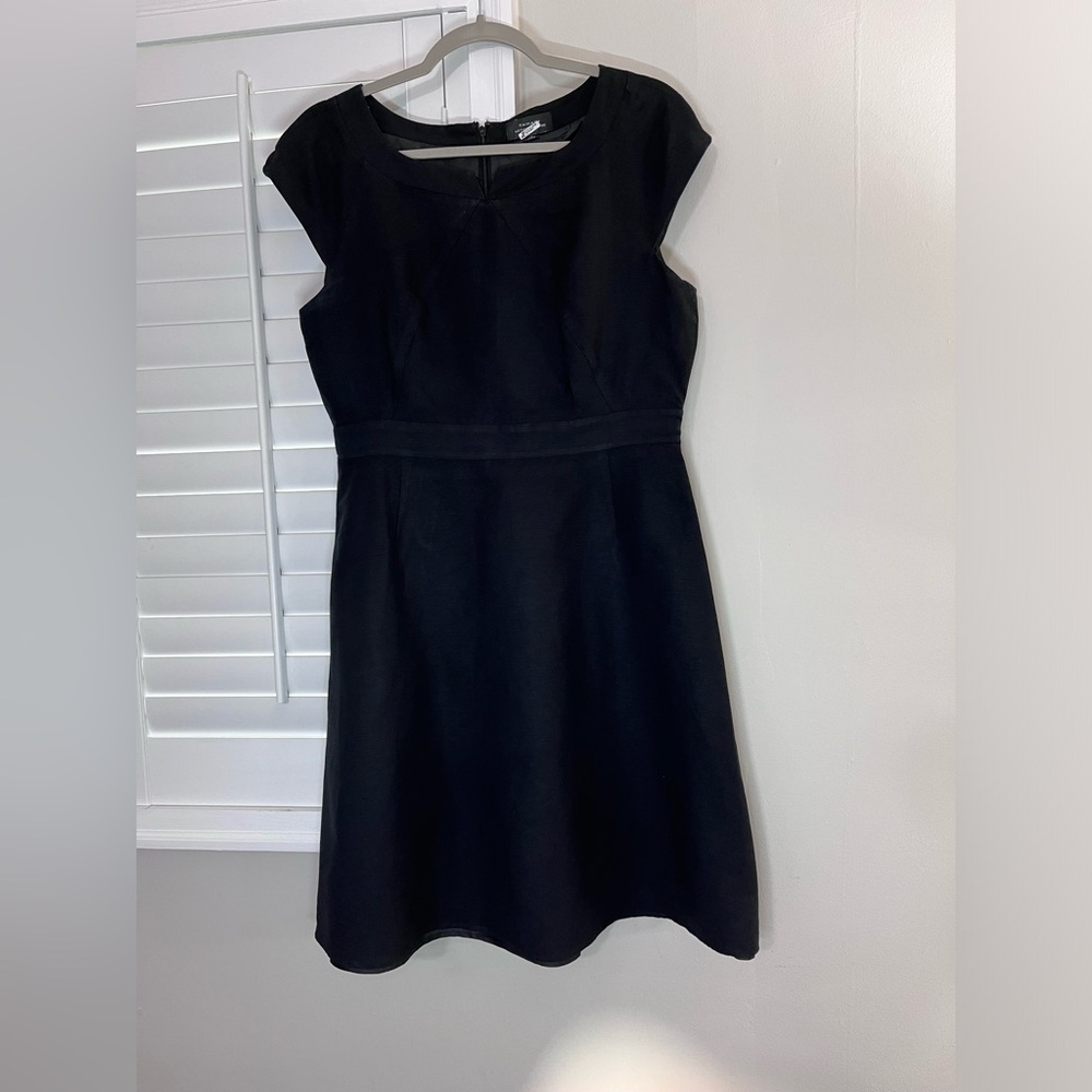Tahari Arthur Levine linen, lined dress size 10